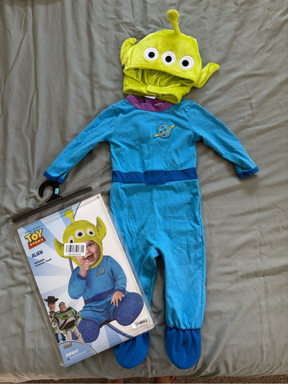 Disney Toy Story Green Alien Infant 6-12M Costume in Bright Green and Blue